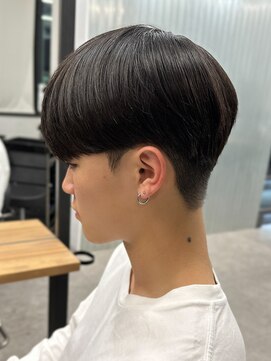 エルマーク 京橋(L-MARK) 黒髪マッシュナチュラルマッシュメンズヘア韓国ツーブロック