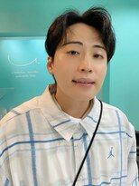 ユー イケブクロ(u Ikebukuro)&nbsp;韓国風センターパート/メンズカット/メンズパーマ/ニュアンス