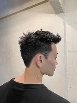 ビーバイエイトジェンツ(Bee by EIGHT GENTS) スペインカール/韓国マッシュ/スパイキーショート/南堀江