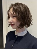 顔周りレイヤーカットグレージュカラーくびれボブショートカット