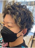 ダークアッシュニュアンスパーマ韓国マッシュベリーショート