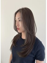 ゴットフロー(GOTTO FLOW) 透明感グレージュ×顔周りレイヤーで大人の抜け感ヘアへ