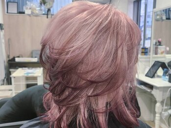 イッツマイン 毛呂山(IT’S MINE)の写真/【色で描くあなたらしいデザイン】あなたらしさを髪に落とし込むデザインカラーをご堪能ください♪