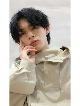 ロウ 銀座(RAW) センターパート ほつれウルフ メンズパーマ ソフトツイスト