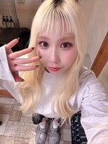 エミーバイモアムー(Emmie byMoremuu) 【青木 淳】ブロンド/抜きっぱなし/ハイトーン