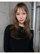 イェン(Yen.) レイヤーカットシャギーカットハイライトアッシュベージュ