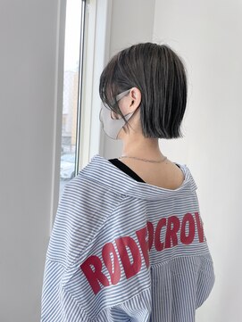 ゴーズゴードットビー 吉祥寺(go s go .b) 切りっぱなし外ハネグレージュAラインボブ