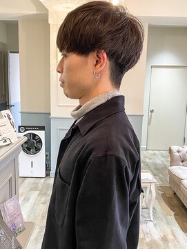 フレームプラス 御堂筋難波店(FRAME +) スタイリング無し韓国ヘアマッシュ高め刈り上げツーブロック