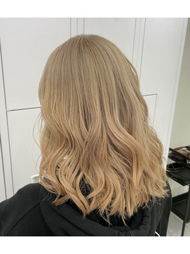 ルイス 喜連瓜破(Luis) ベージュカラー