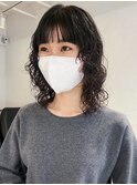 ミディアムパーマ_レッドブラウンハッシュカット_ba423401