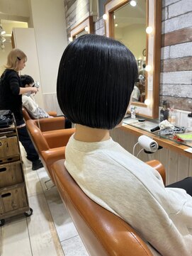 ネオリーブ クタ 町田店(Neolive kuta) 【Neolivekuta町田店】切りっぱなしボブ