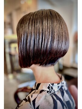 サーティエイト(38) 艶々美人 首キレイ丸みグラデボブ/ショート/髪質改善/カラー