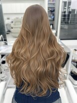 アマトウキョウスマートサロン(AMA TOKYO×Smart Salon)&nbsp;ヘーゼルベージュ　ブリーチなし　レイヤーカット　海外風