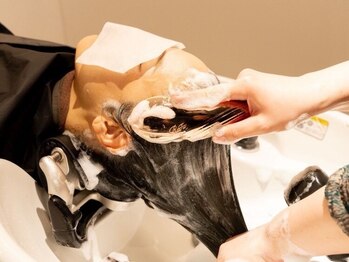 ケンジ 湘南台(KENJE)の写真/［湘南台］思わず眠る極上ヘッドスパ。頭浸浴で頭皮から整う、艶美髪◎エイジングケア/ヘッドスパ/髪質改善