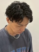 トイロ(toiro)&nbsp;シャドウパーマツイストスパイラルパーマフェザーパーマ30代韓国