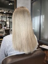 リバレッジ 広尾(Leverage)&nbsp;外国人風ホワイトカラー