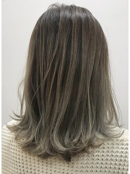 ルシードスタイル バレッタ(LUCIDO STYLE BARRETTA)の写真/大胆イメチェンにも◎これからの季節に！ハイライト・ローライト・グラデーションで髪色を楽しもう♪