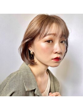 ガーデン タチカワ(garden tachikawa) フレンチガーリープラチナベージュのヴェールカラーロブヘア