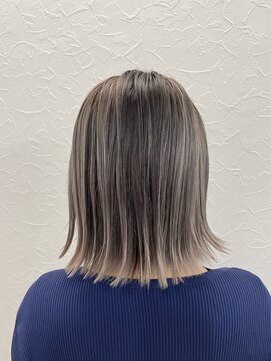 ロペ(ROPE) ホワイトバレイヤージュカラー