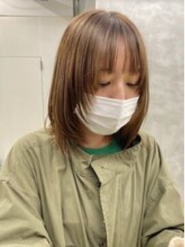 ソーコ 渋谷(SOCO) ウルフレイヤーカットローレイヤーボブロブ髪質改善小顔大人ボブ