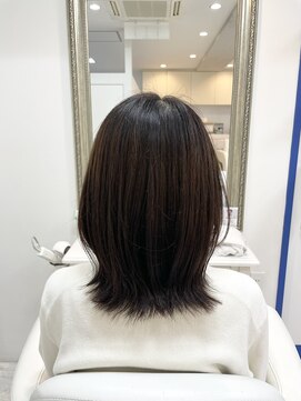 アルターシェリー(aL-ter che'rie) クビレ外ハネ[イメチェン/ハッシュカット/フルバング