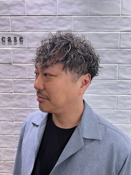 ステア ケース(stair case) ハイトーンパーマ