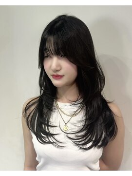 ワン バイ ジエクト(One by The Ect) レイヤーロング似合わせカットフルバングアッシュブラック