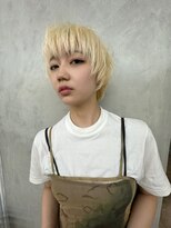 リアン(Lien) マッシュショート/イエローブロンド