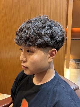 ヘアモード キクチ 銀座店 銀座　理容室　スキンフェード　ナチュラルパーマ