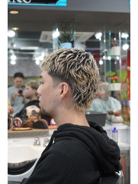 ツークツワンク バーバー 新宿(ZUG2WANG BARBER) スパイキーマレット