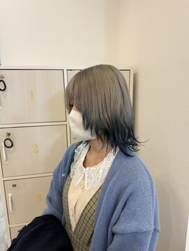 ジュエ ヘアー デザイン(Jue hair design) ホワイト×ネイビーグラデーションカラー