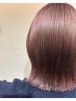亀山美容所 ヘイリーボブ×ピンクベージュ