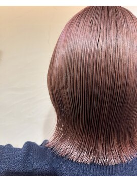 亀山美容所 ヘイリーボブ×ピンクベージュ