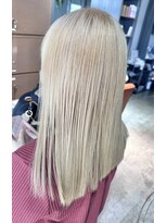 トリニティ(trinity)&nbsp;ブリーチダブルカラー・ハイトーン・髪質改善【豊見城/南風原】