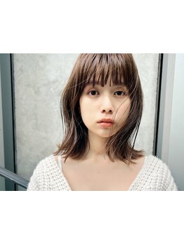 【憧れの手触り・まとまり感を実現】すきバサミを使わないカットで美しいミディアム・ロングヘアに[東銀座]