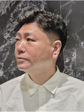 ヨシザワインク プレミアム 横浜 桜木町店(YOSHIZAWA Inc. PREMIUM) メンズスキンフェード理容室風アイロンパーマ