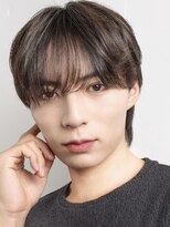 シド 表参道(s.i.d)&nbsp;清潔感と雰囲気を作るメンズメイク×抜け感マッシュ