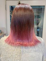 テトラ バイ ネオリーブ 横浜西口店(tetra by neolive)&nbsp;グラデーションカラーデザインカラーピンク横浜駅N