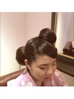 ヘアアンドライフ ソエル(Hair&Life soeLu) お団子アレンジ