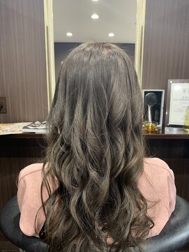 髪の美院 シャルマン ビューティー クリニック(Charmant Beauty Clinic) ナチュラルベージュ