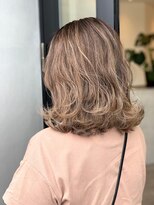 フェーディン(fa/din)&nbsp;ハイライトミルキーベージュミディ