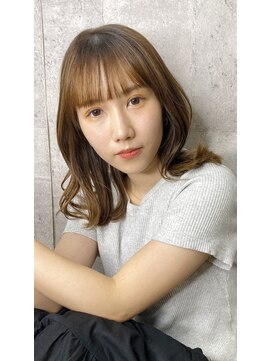 ブリス(VLISS) ふわっと大人可愛い鎖骨ミディ