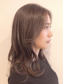 やっぱりヘアスタイルの再現性はカットで決まります。違いのわかる人には、わかります◎