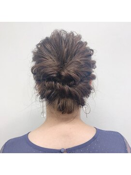 ガーランドウメダ(Garland umeda) パーティーヘアー