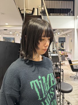 トレス(TRESS) 外ハネレイヤー ボブレイヤー くびれミディアム