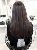 ハイライト白髪ぼかしダブルカラーインナーカラーショートボブ