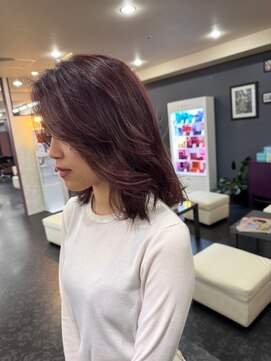 アイズ 渋沢(AIZU) 白髪ぼかしカラー まとまりカット