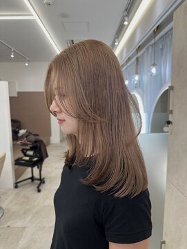 ネモネ バイ ミリー 梅田茶屋町(nemone by milly) 【梅田茶屋町】韓国レイヤー×ミルクティーベージュ