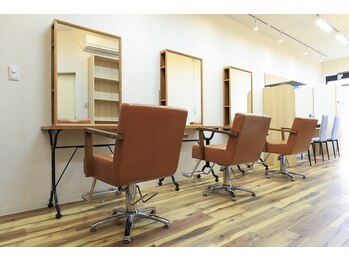 カラー専門店fLat 落合店