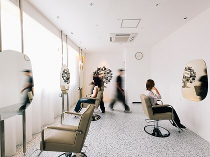 オン キャナルシティ博多前店(on)の写真